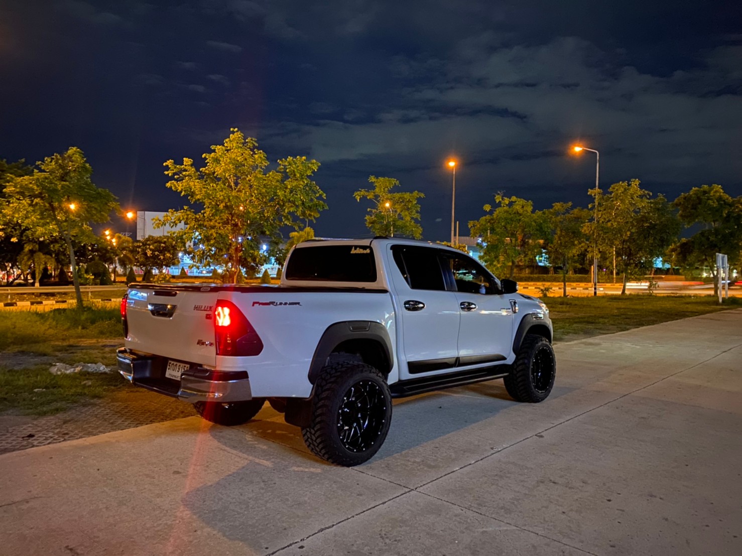 REVO จัดทรงเมกาที่ STEP9