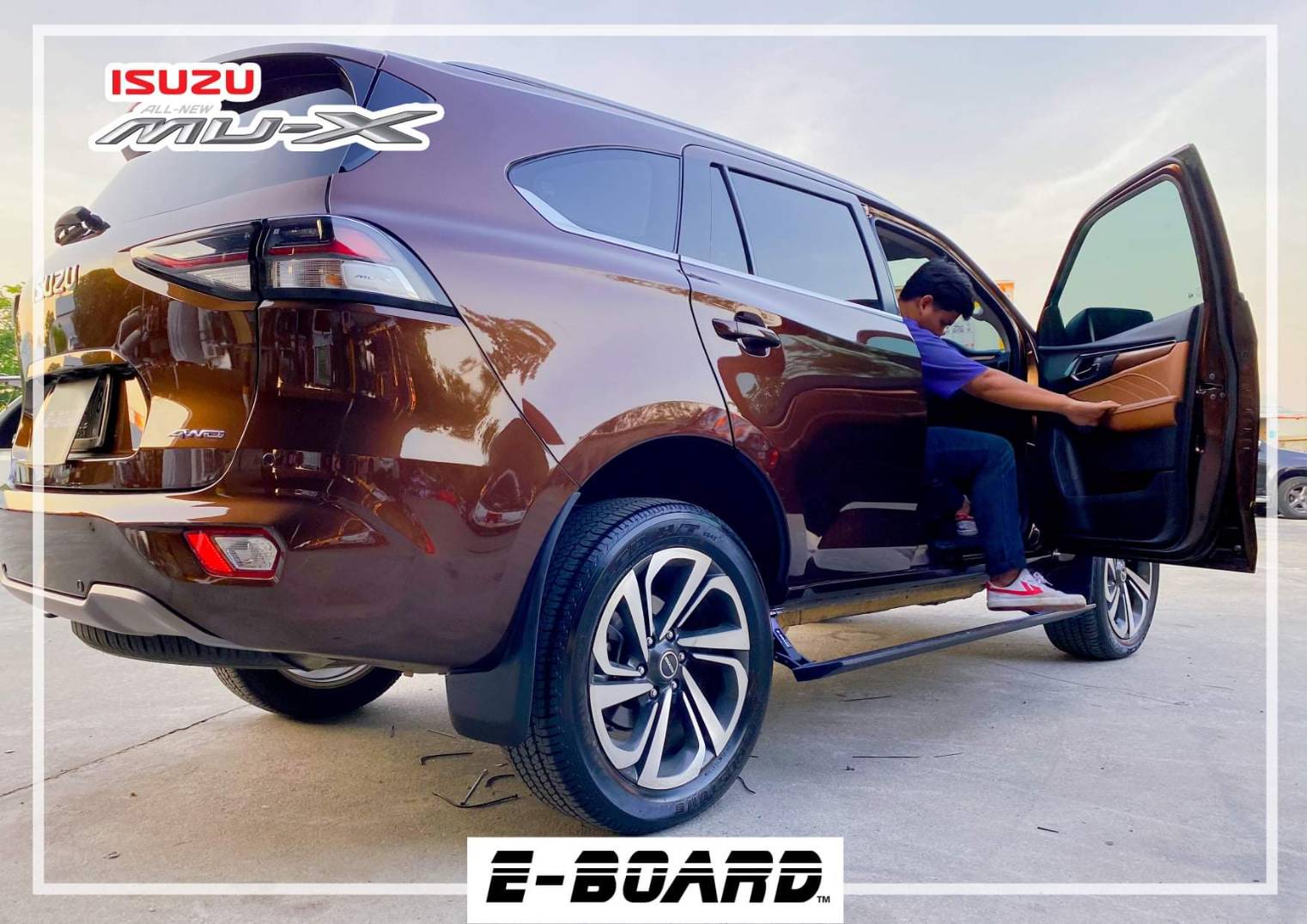 สินค้าชุดแต่ง ทรงเมกา ของ STEP9