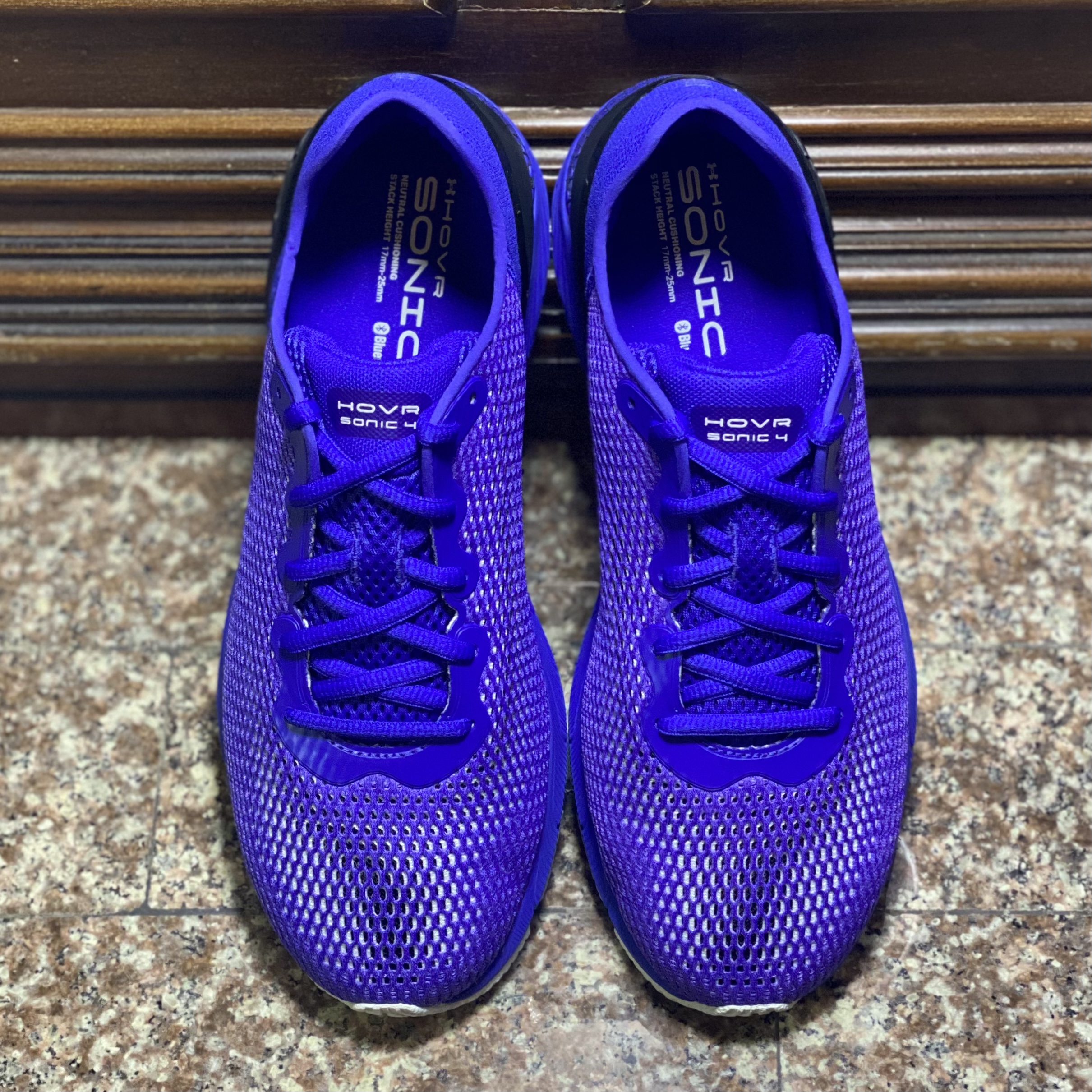 รองเท้าวิ่ง Under Armour HOVR Sonic 4 (M8/8.5US)