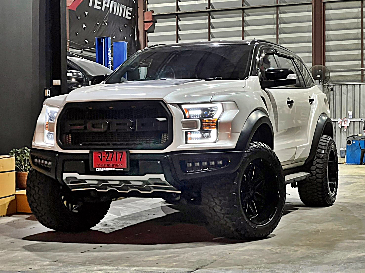 #FORD_EVEREST_ทรงเมกา ที่ STEP9