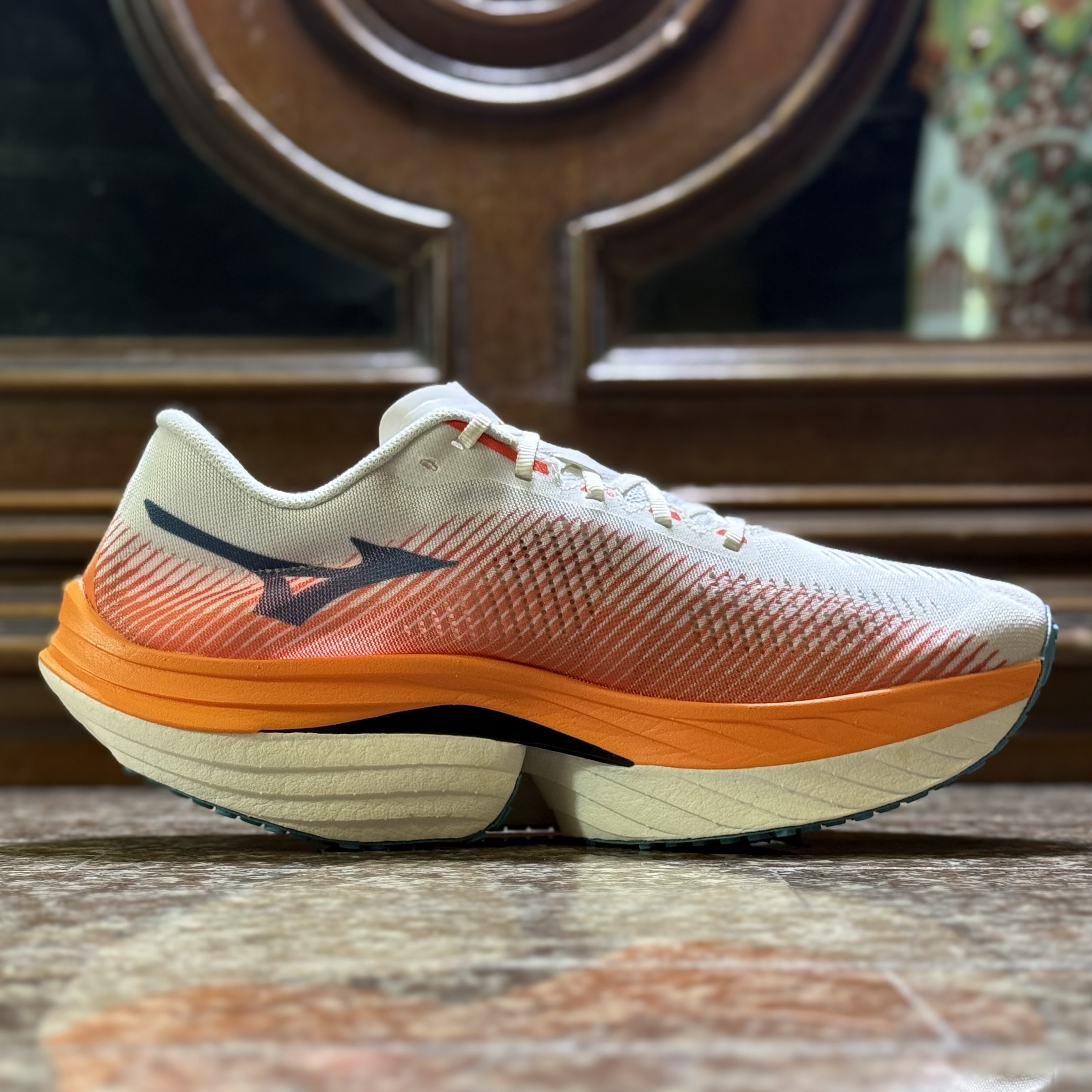 รองเท้าวิ่ง Mizuno Wave Rebellion Pro #มือ2 (M12US)