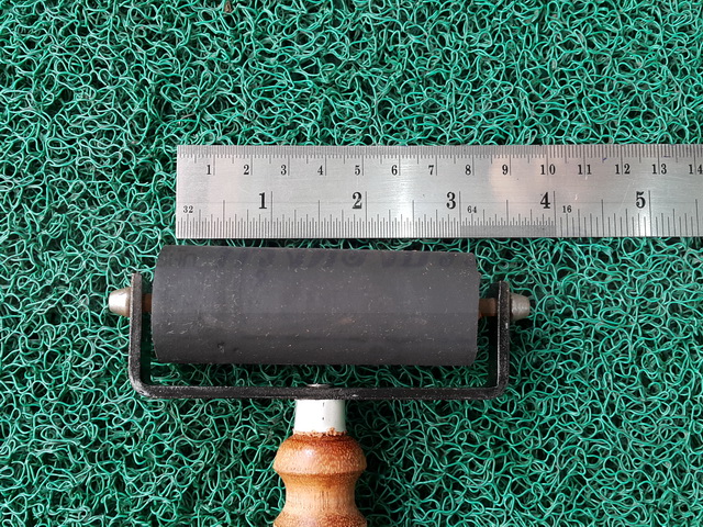 ลูกกลิ้งยาง