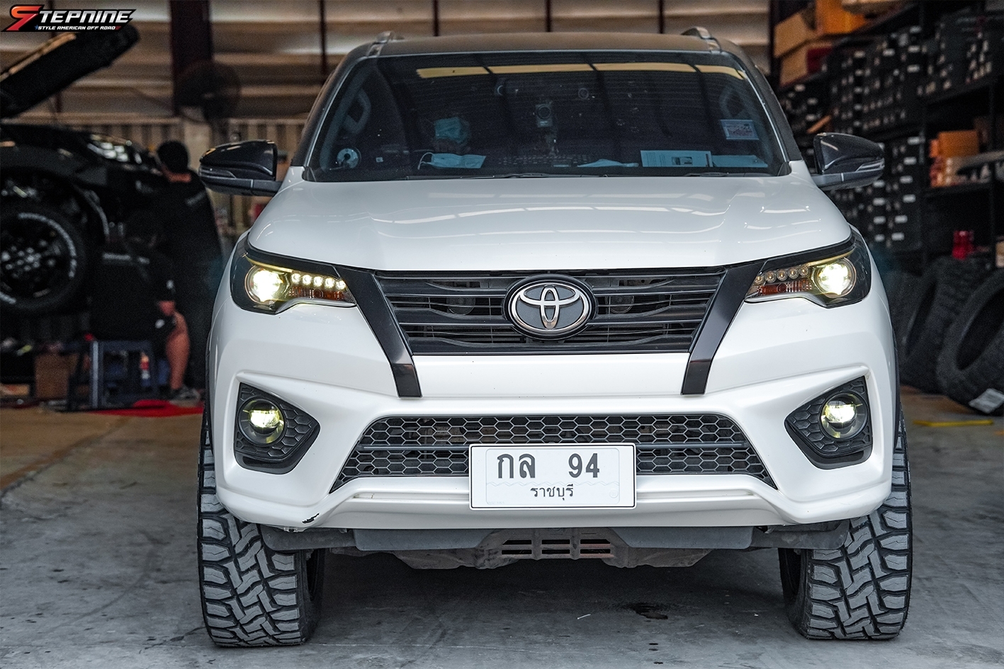 TOYOTA FORTUNER จองคิวมาจากราชบุรี คันนี้เดิมๆไม่ยก