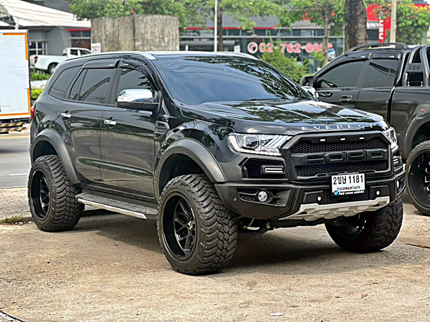 HOSTILE H120 ใส่ EVEREST แนวเมกา