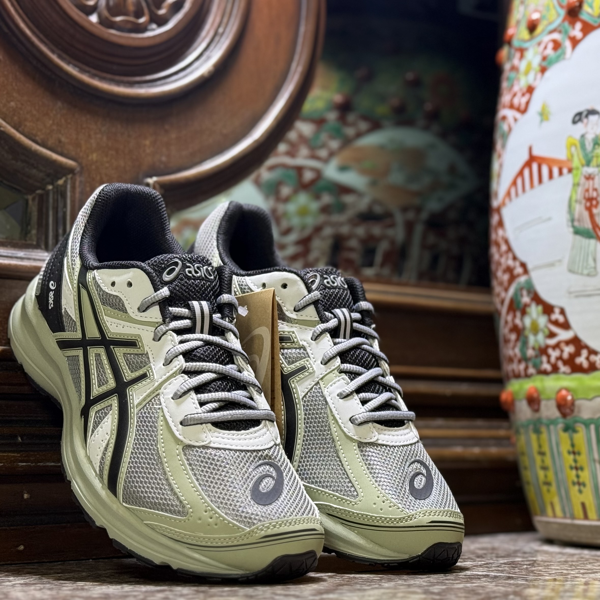 รองเท้า ASICS JOG 100S ‘Sheet Rock’ (M6/8/8.5/9/9.5/10/11.5US)