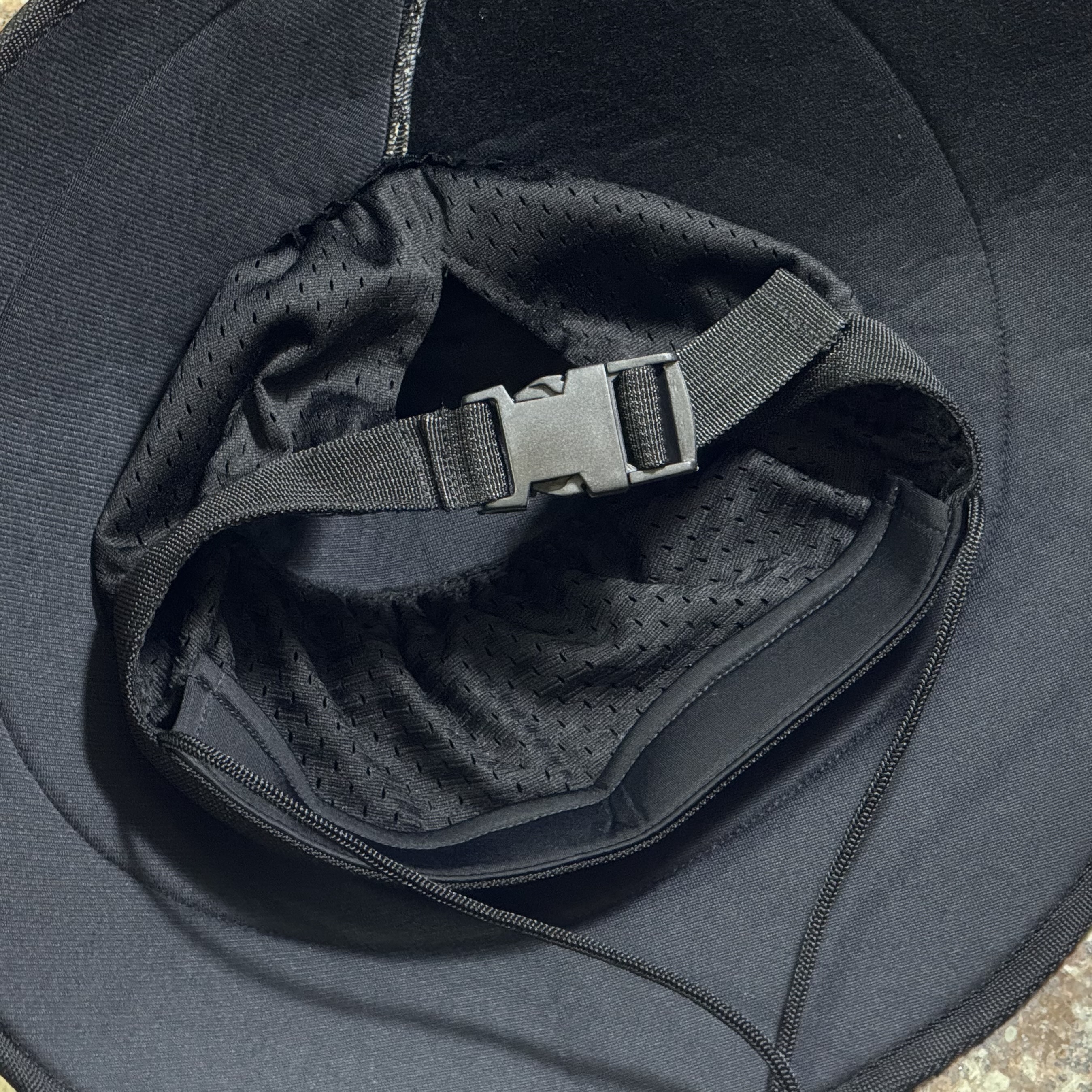 หมวกปีกรอบ Gradon Running Bucket Hat ‘Puttan’