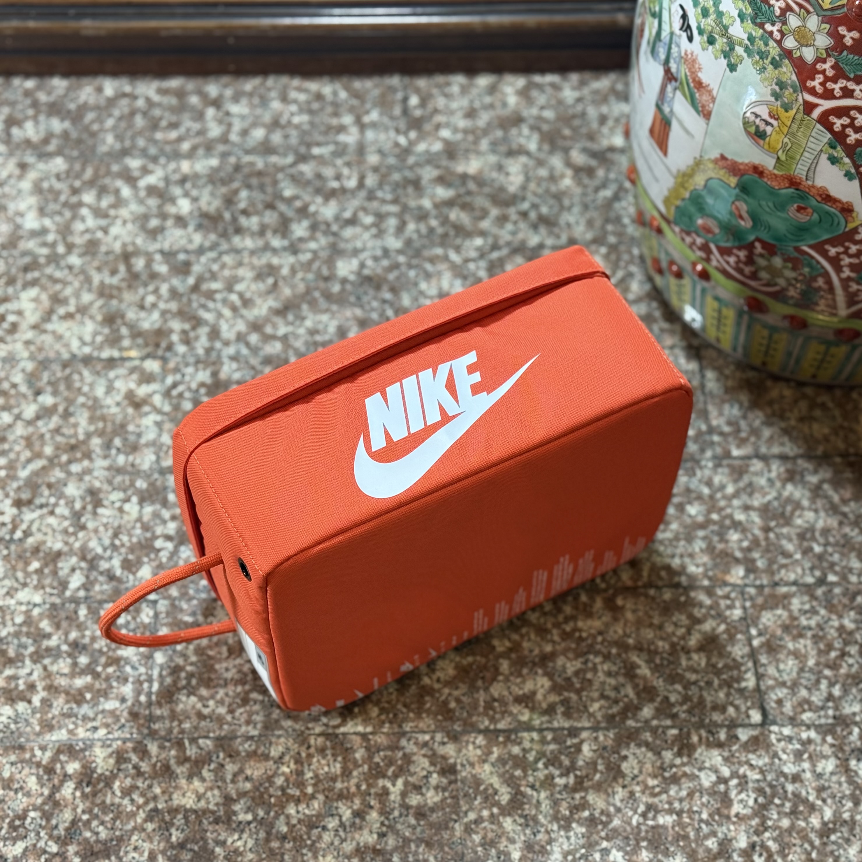 กระเป๋า Nike ShoeBox Bag 8L ‘ORANGE’