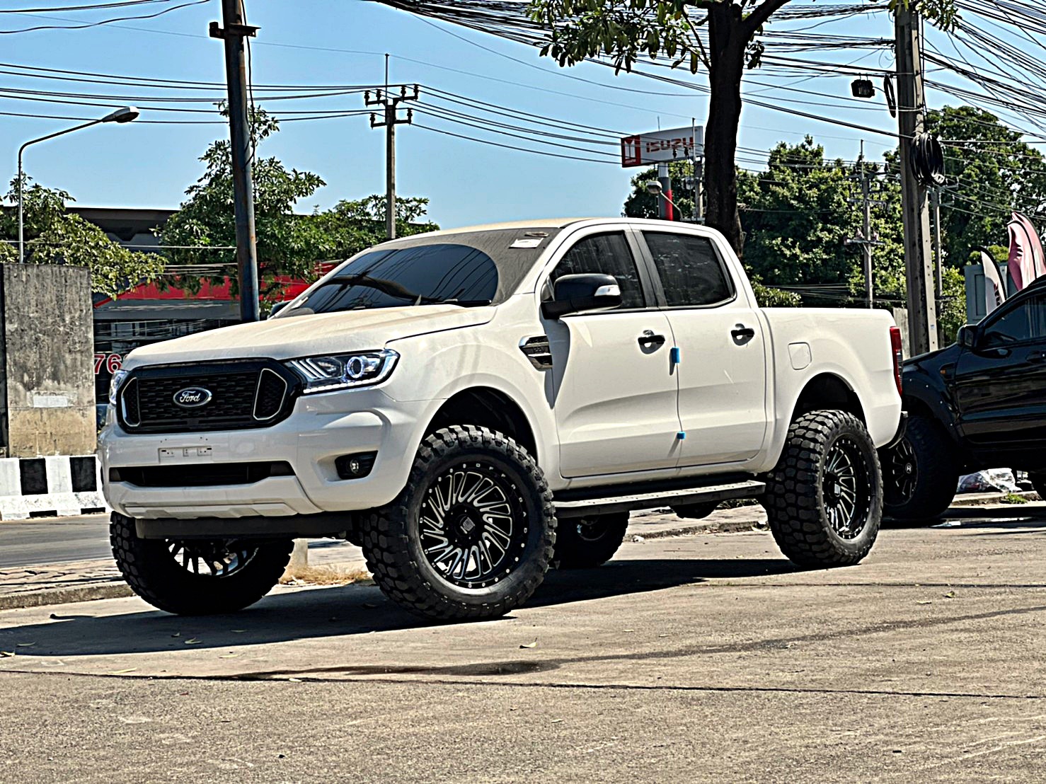 AMERICAN_WARRIOR FORD ทรงเมกา