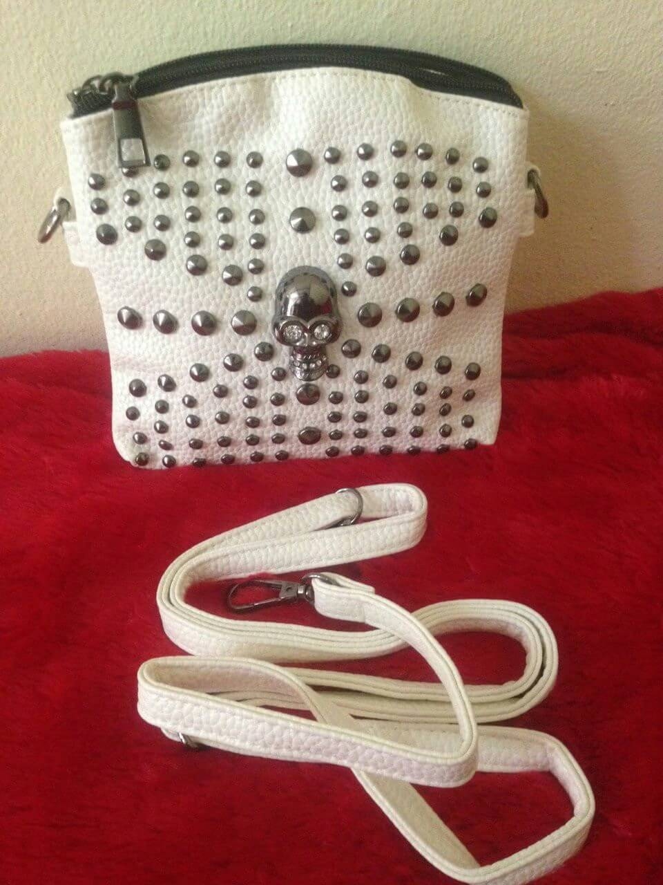 กระเป๋าแฟชั่นหัวกะโหลก