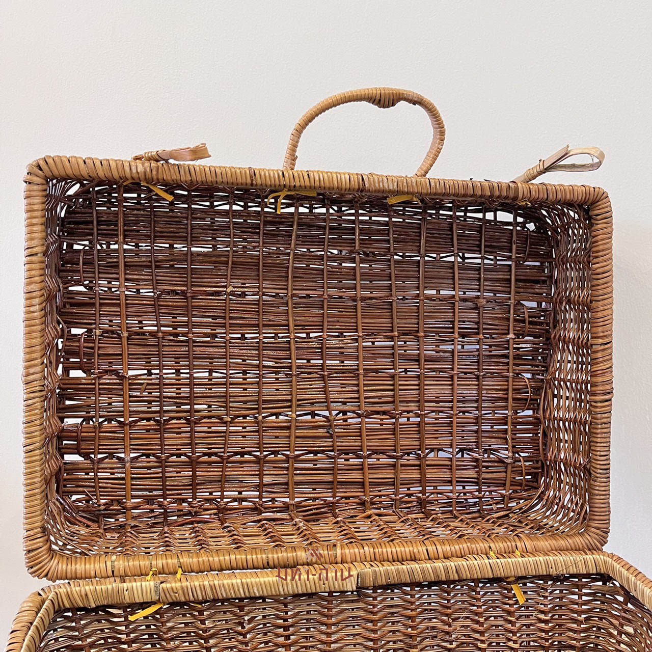 หีบสาน วินเทจ กล่องฝาปิด กระเป๋าพจมาน พร็อพถ่ายรูป 🗑