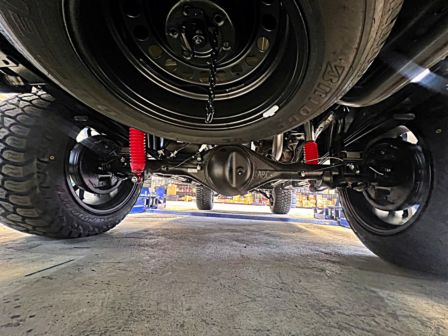 TOYOTA REVO แต่งทรงเมกาที่ STEP9