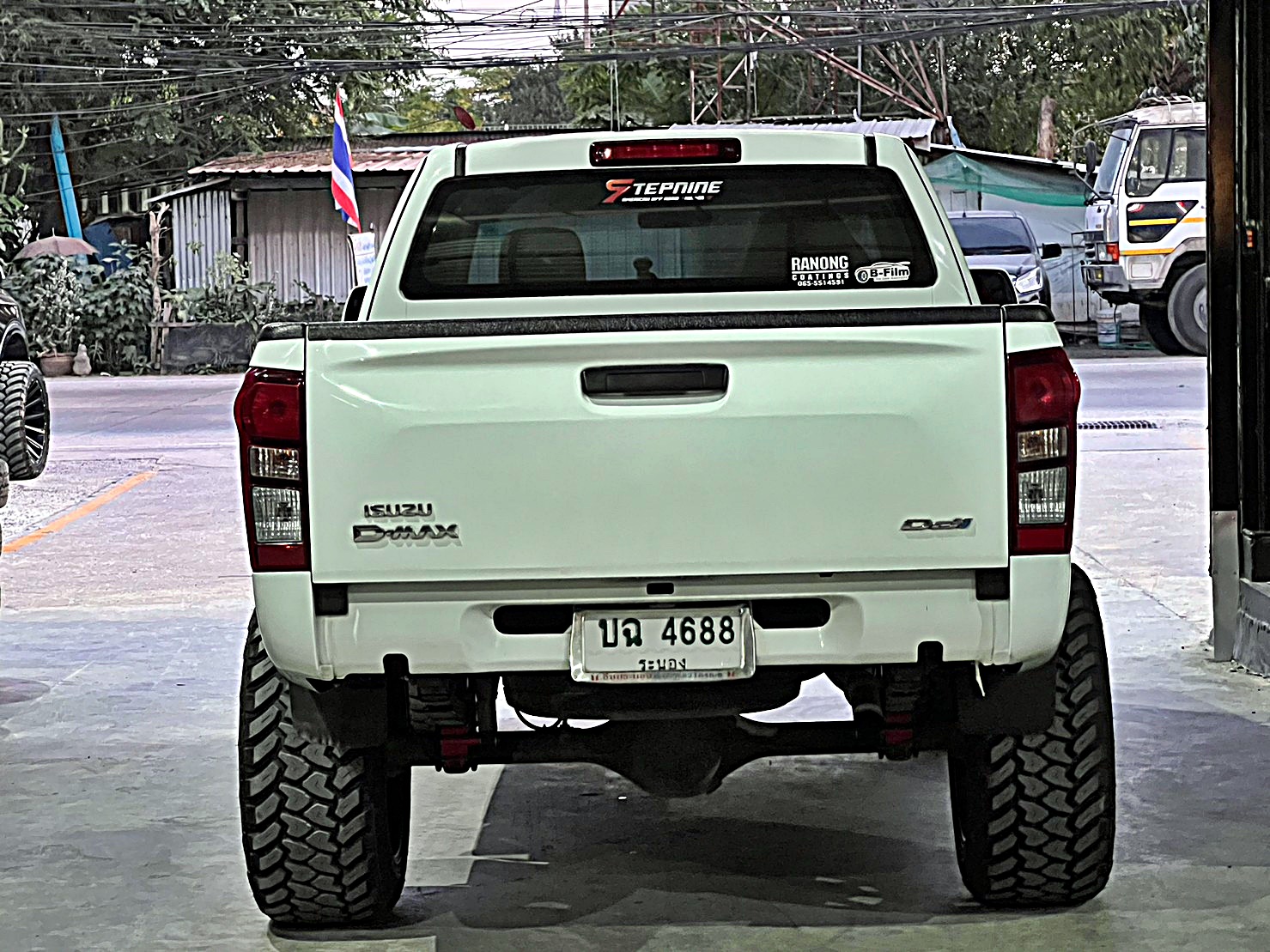 D-MAX ตัวเตี้ย ทำให้เป็นตัวสูง ทรงเมกา
