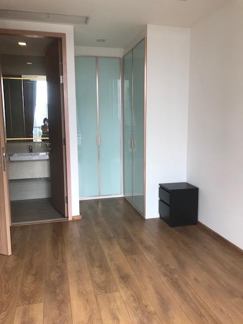 เช่าหรือขาย คอนโดใกล้ BTS 2 ห้องนอน สุขุมวิท 33