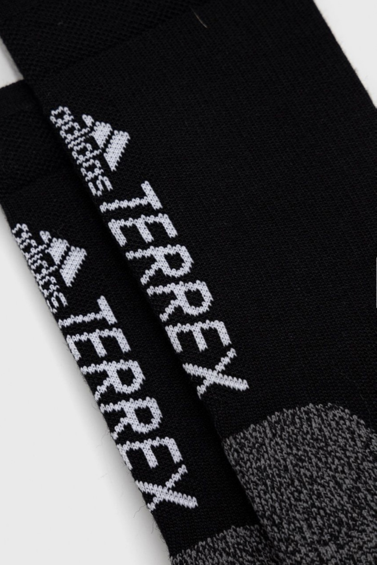 ถุงเท้าวิ่ง Adidas Terrex Trail Running Crew Socks (S)