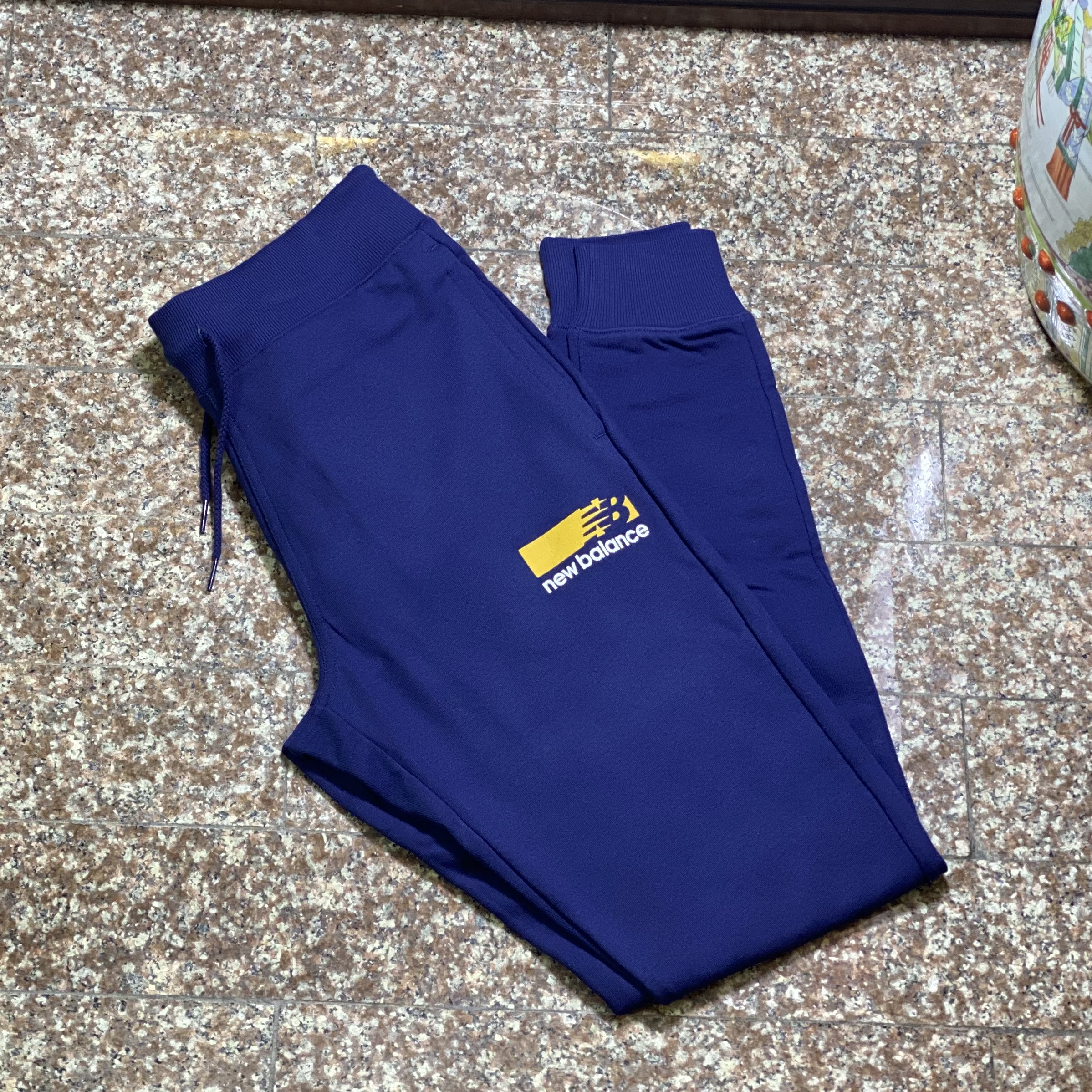 กางเกง New Balance Essential Sweatpants ‘Navy’ (M)