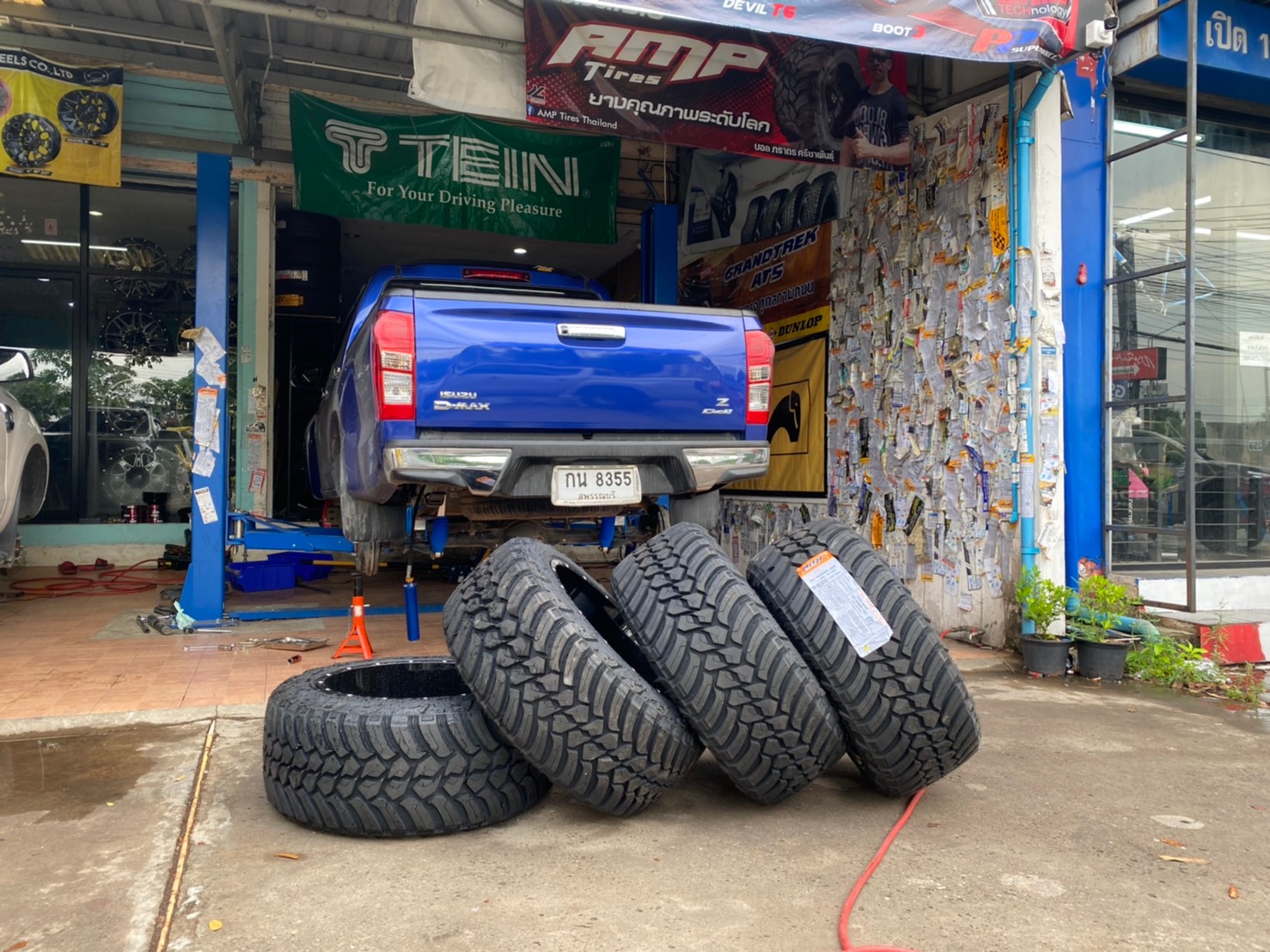 D-MAX มาจากสุพรรณบุรี จัดทรงเมกาที่ STEP9