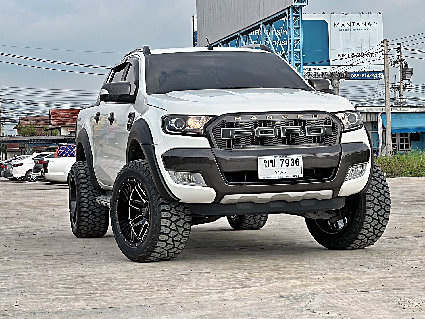 FORD_RANGER_จองคิวมาจากระยอง แต่งทรงเมกาที่ STEP9