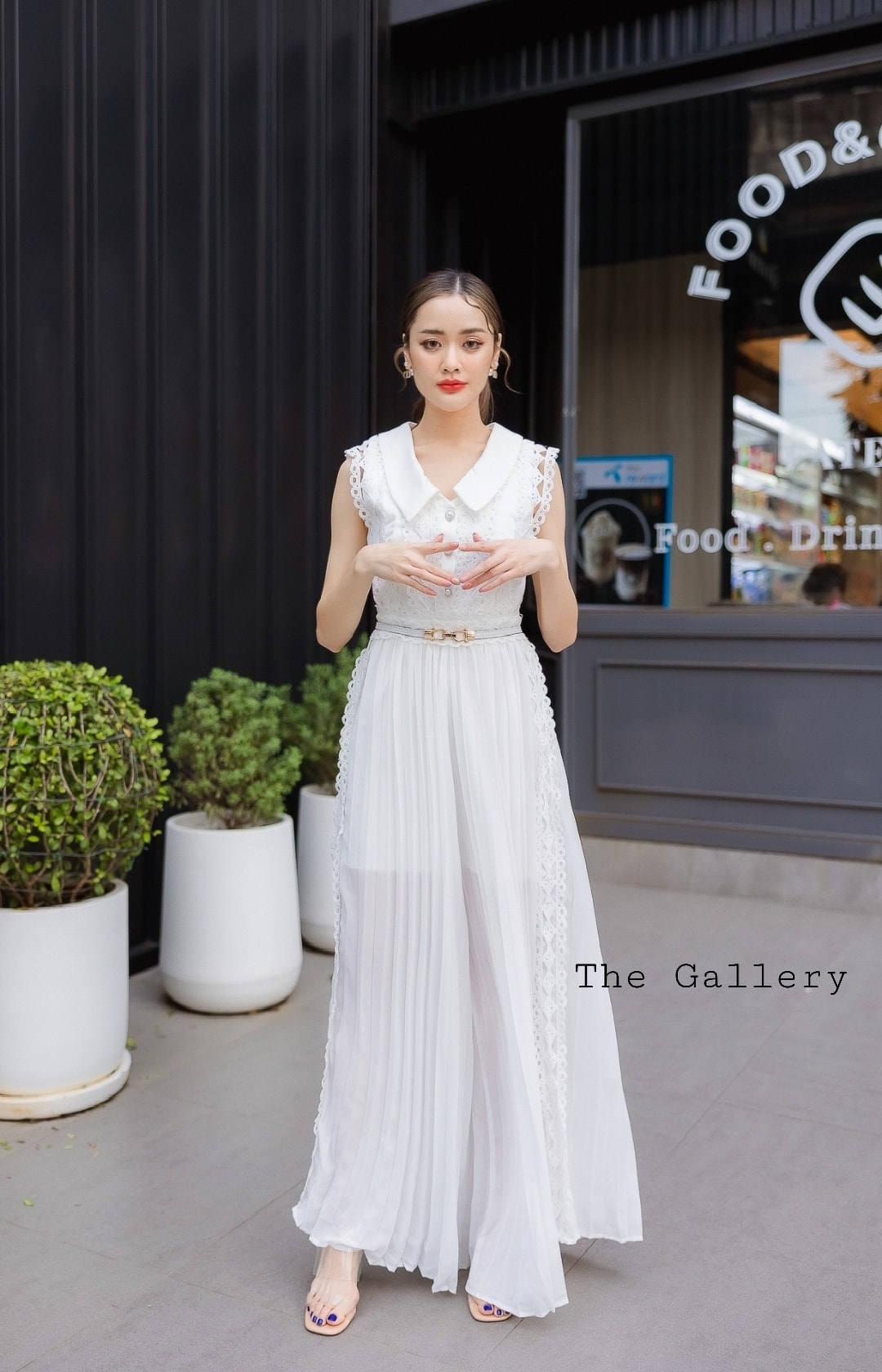 จั้มสูทขายาวอัดพลีตตัดต่อลูกไม้หรูหรามากก มาพร้อมเข็ดขัดในตัว สวยครบจบในชุดเดียว ราคาสุดคุ้มมากเวอรรรร์ จะทำงาน/ใส่ไปออกงาน