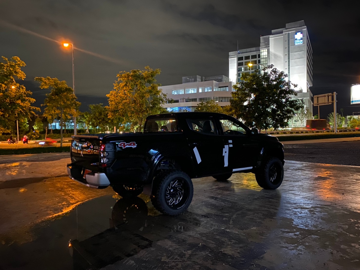 TRITON 4X4 จัดทรงเมกา