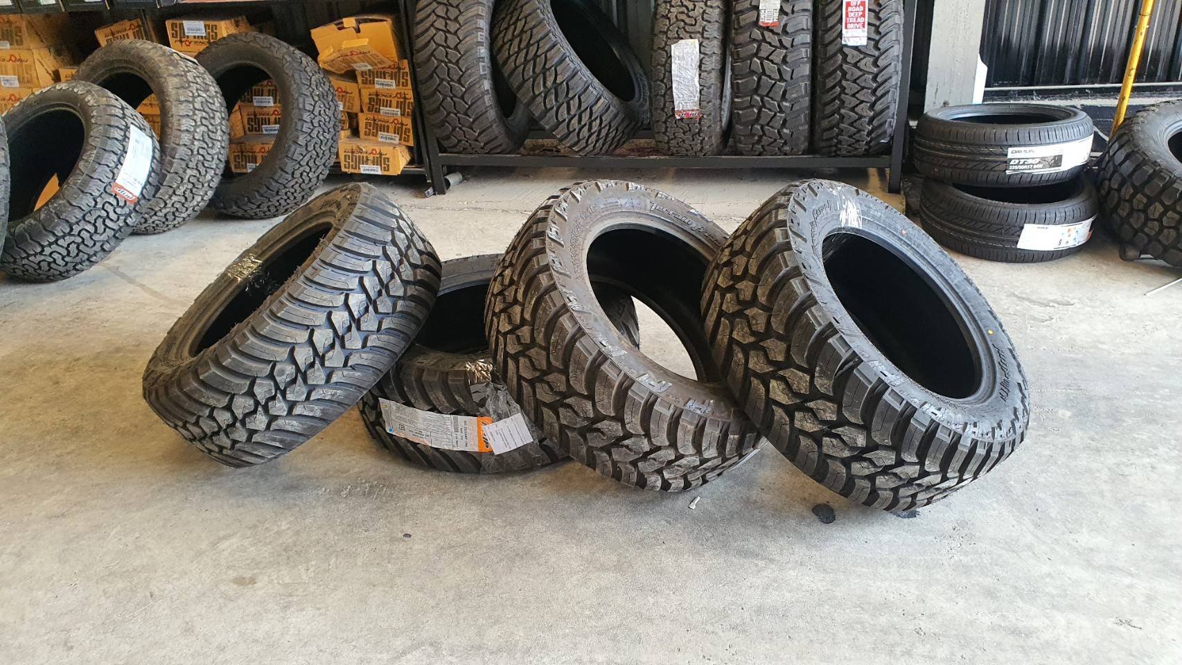 ส่งตจว. ส่งทั่วประเทศไทย ยาง AMP MTA 305/55R20