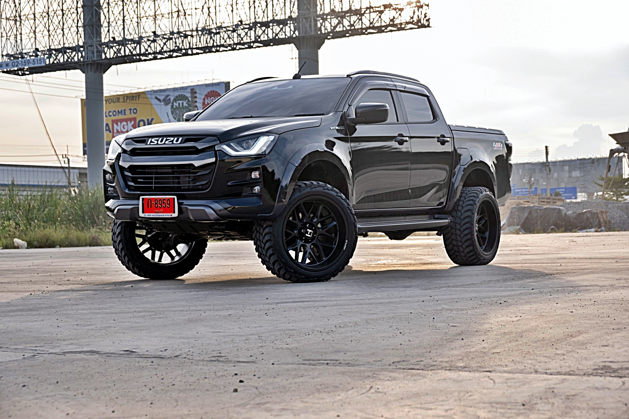 ล้อแท้ HOSTILE H120 ขอบ22 ใส่ D-MAX