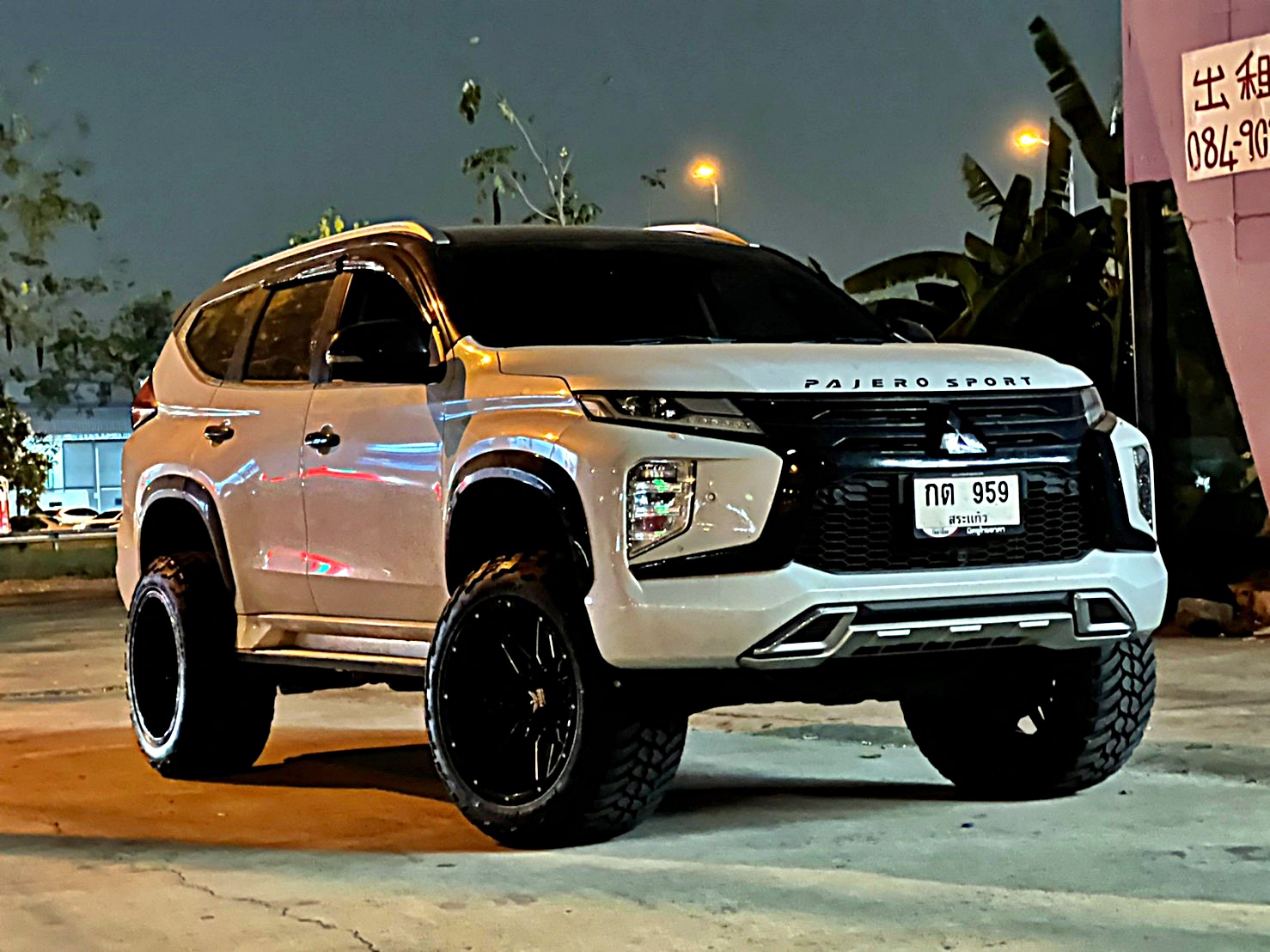 PAJERO SPORT ทรงเมกา ที่ STEP9