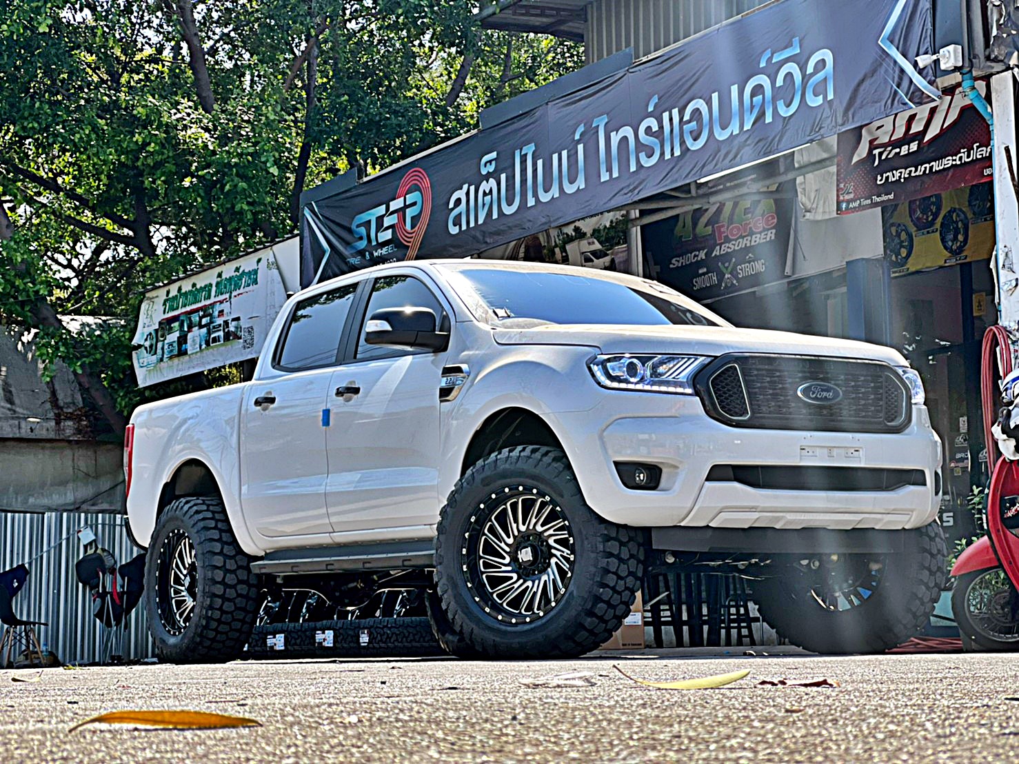 AMERICAN_WARRIOR FORD ทรงเมกา