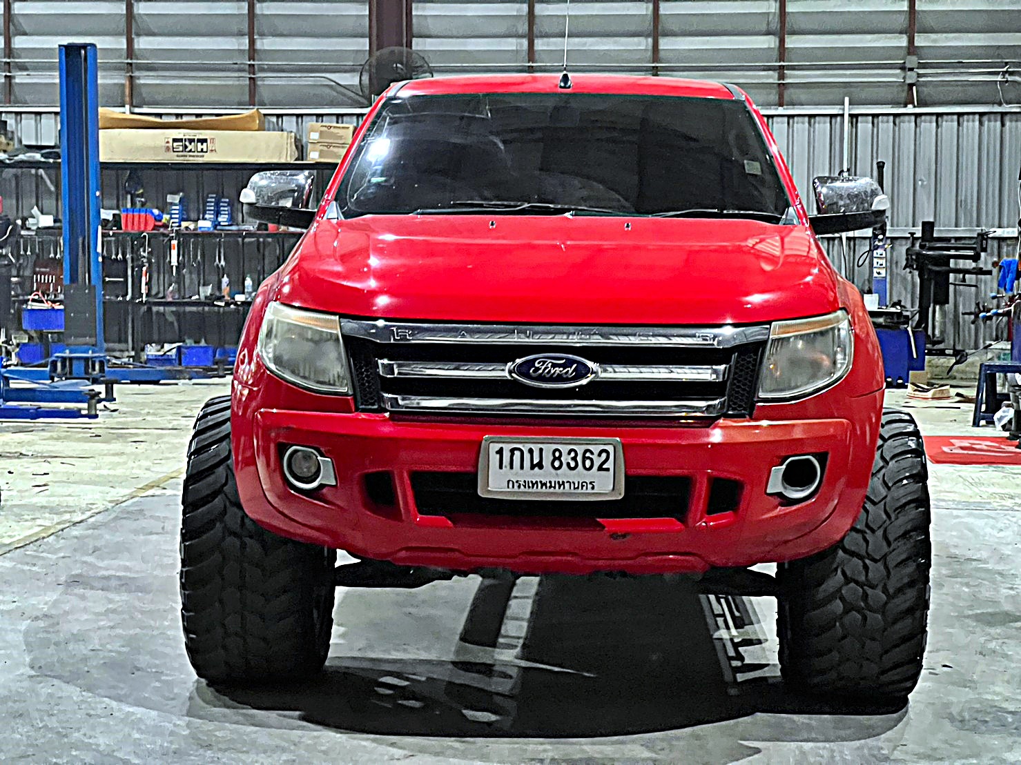 FORD_RANGER_จองคิวมาจากพัทยา จัดทรงเมกาที่ STEP9
