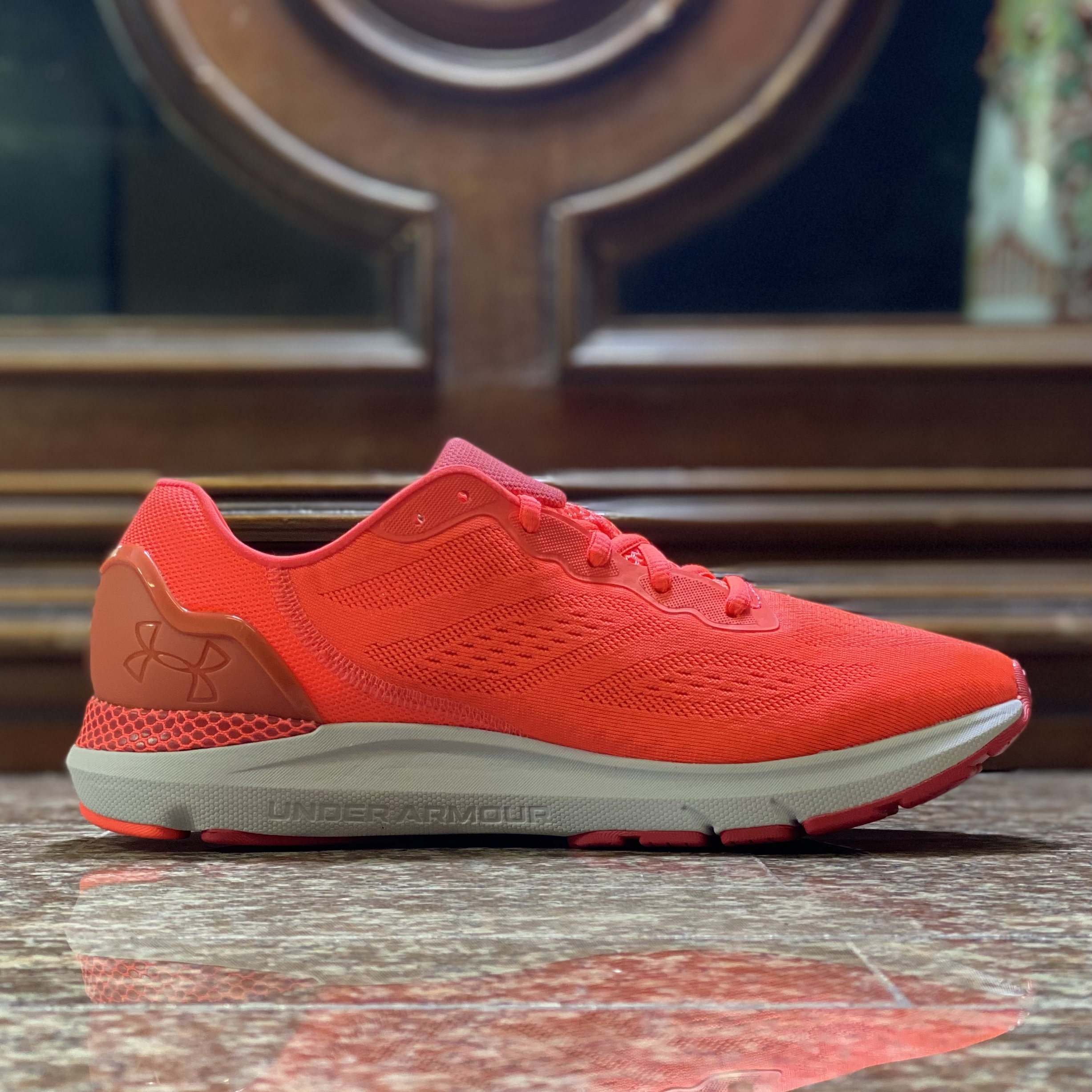 รองเท้าวิ่ง Under Armour HOVR Sonic 6 (M9US)