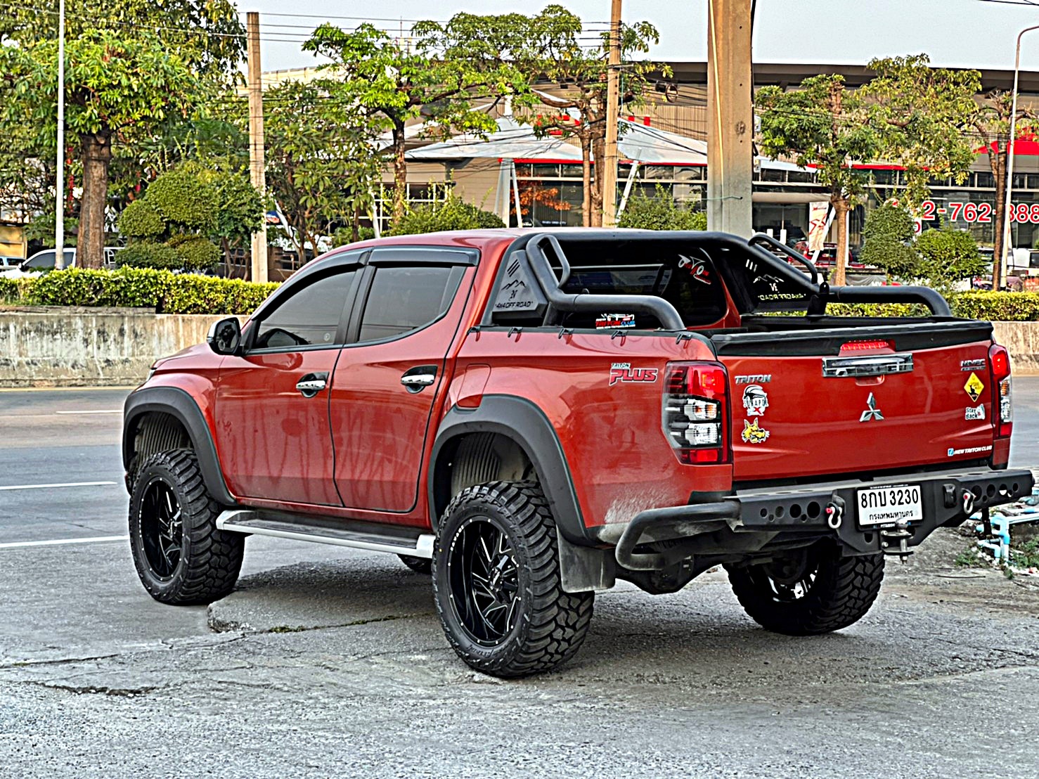 TRITON ทรงเมกา