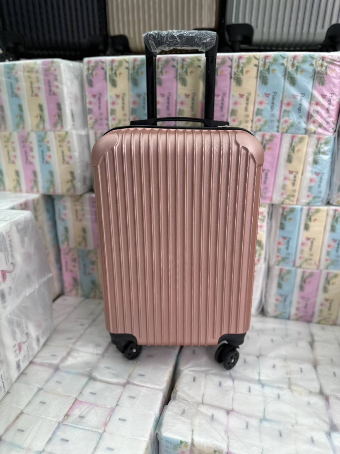 กระเป๋าเดินทาง20นิ้ว ลายตรง