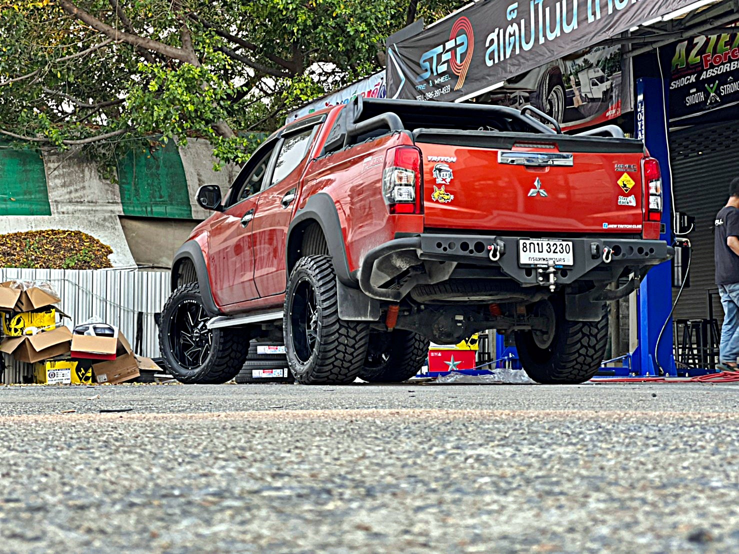 TRITON ทรงเมกา