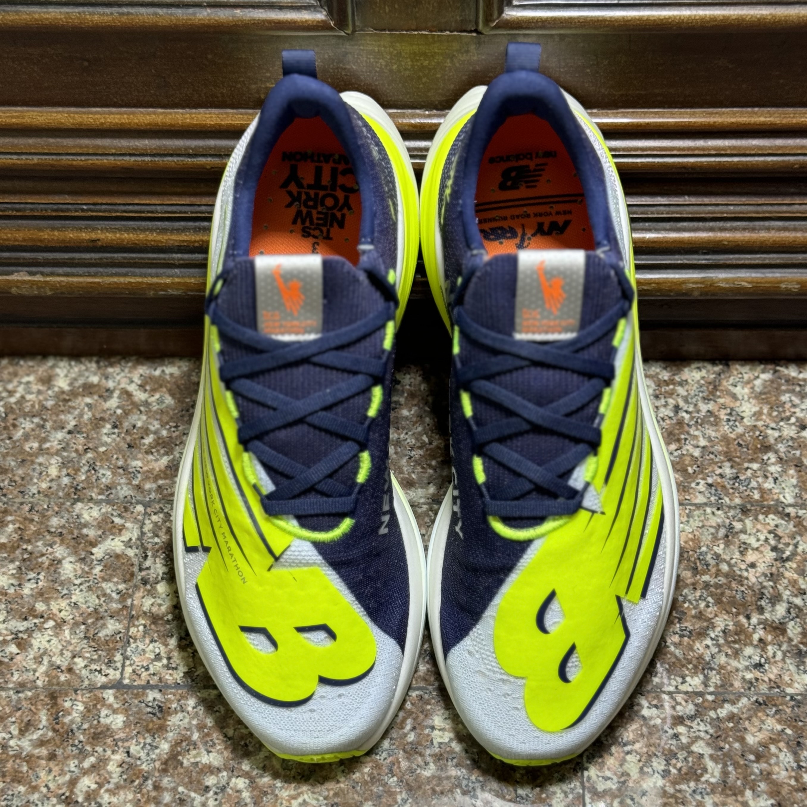รองเท้าวิ่ง New Balance X TCS NYC FuelCell SuperComp Elite V3 (M8.5US)