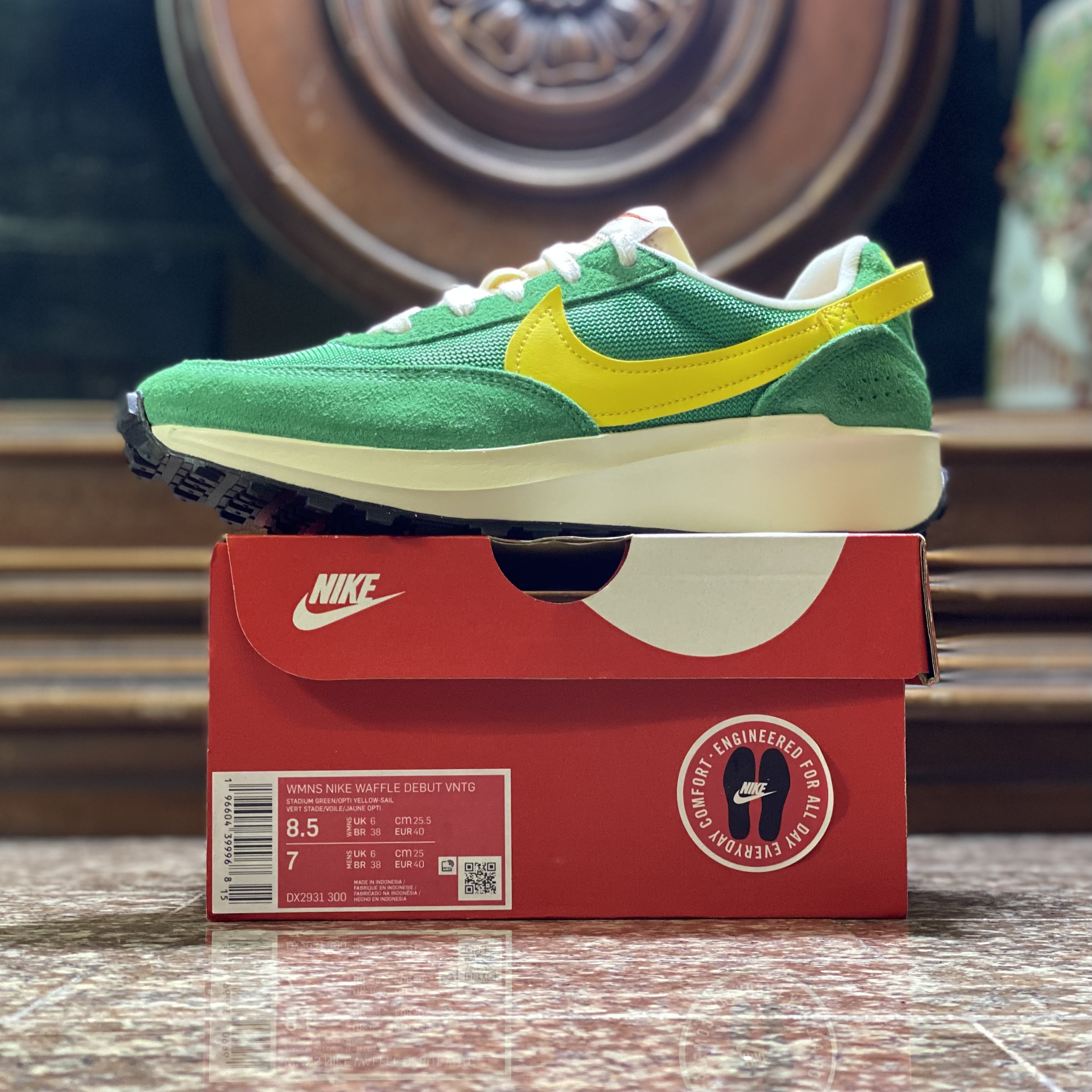 รองเท้า Nike Waffle Debut VNTG (W7.5US)