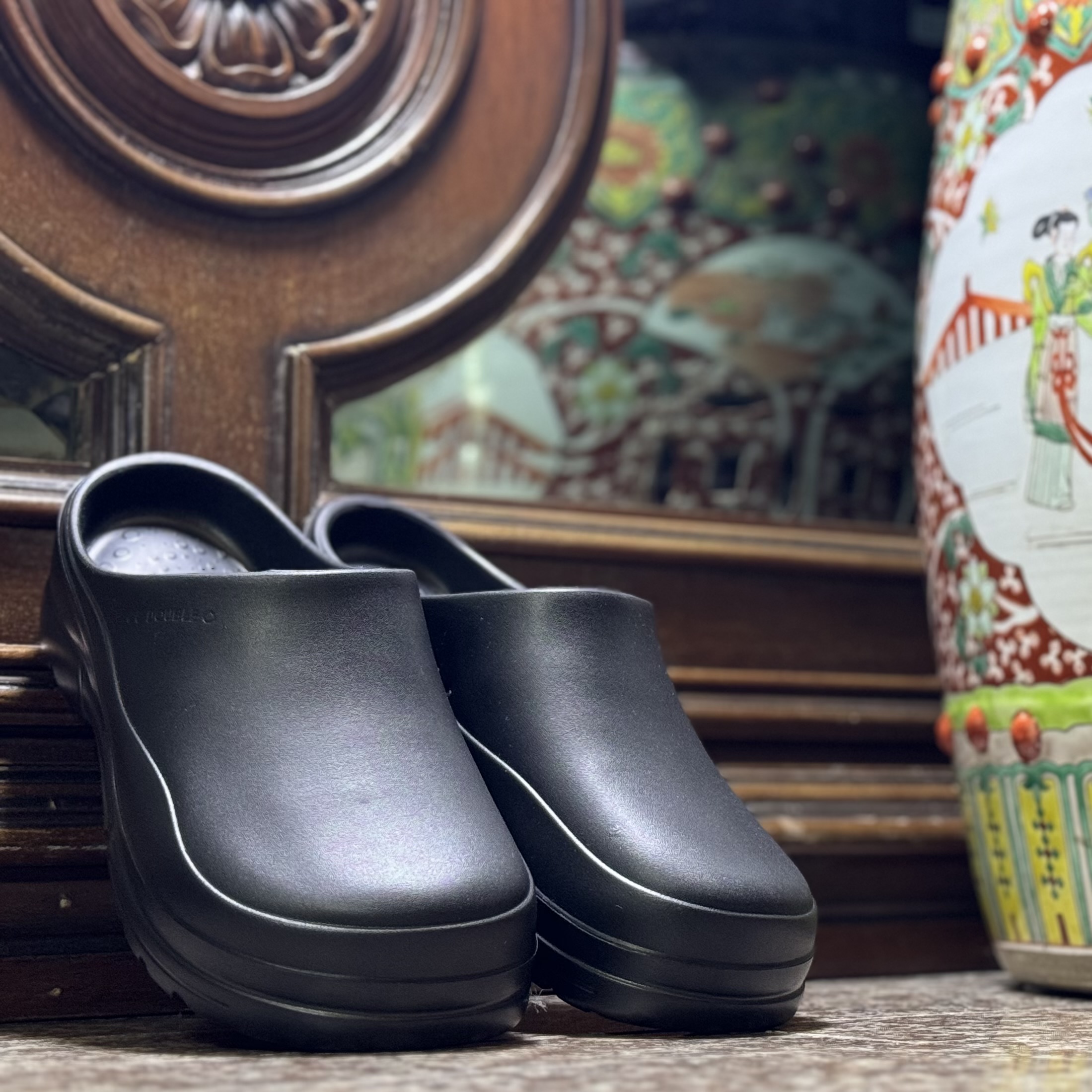 รองเท้า CC Double O Clog Slide ‘TripleBlack’ (M39/40)