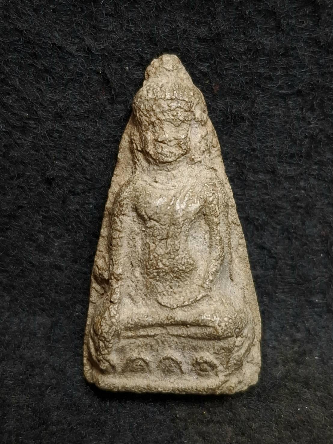 พระผงกระดูกผี วัดโพธิ์ กรุงเทพฯ