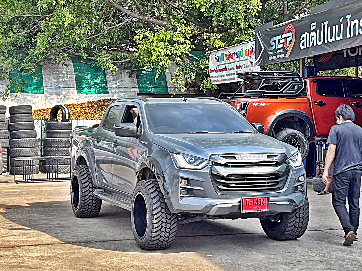D-MAX ทรงเมกา จากอุธยา