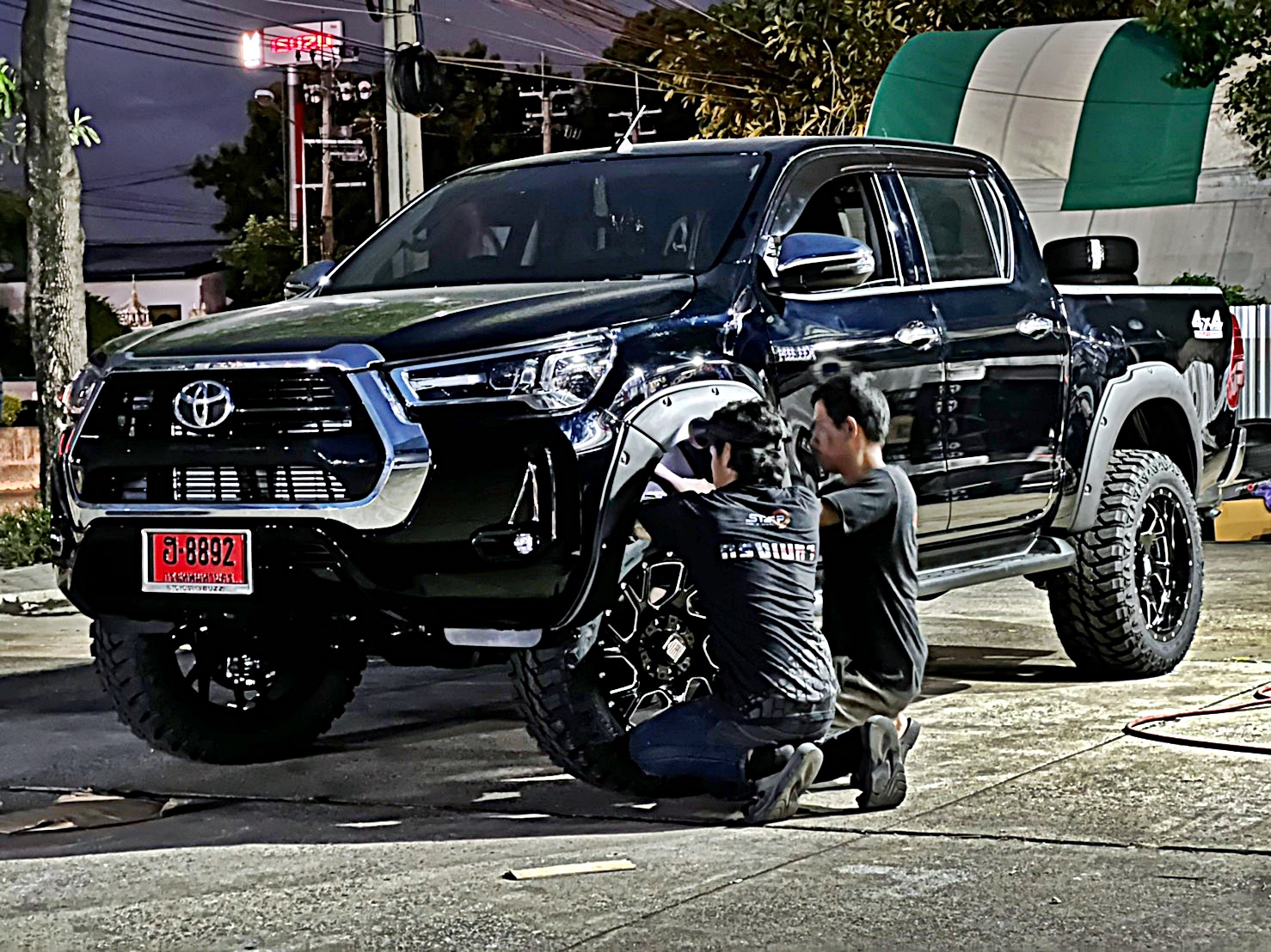 REVO_ทรงเมกา ยกแบบโช๊คเดิม