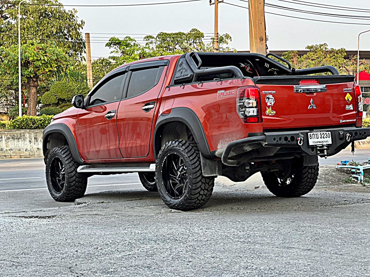 TRITON ทรงเมกา