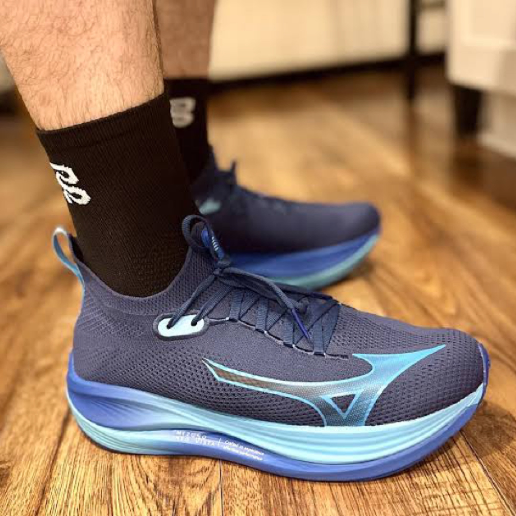 รองเท้าวิ่ง Mizuno Neo Vista #มือ2 (M12.5US)