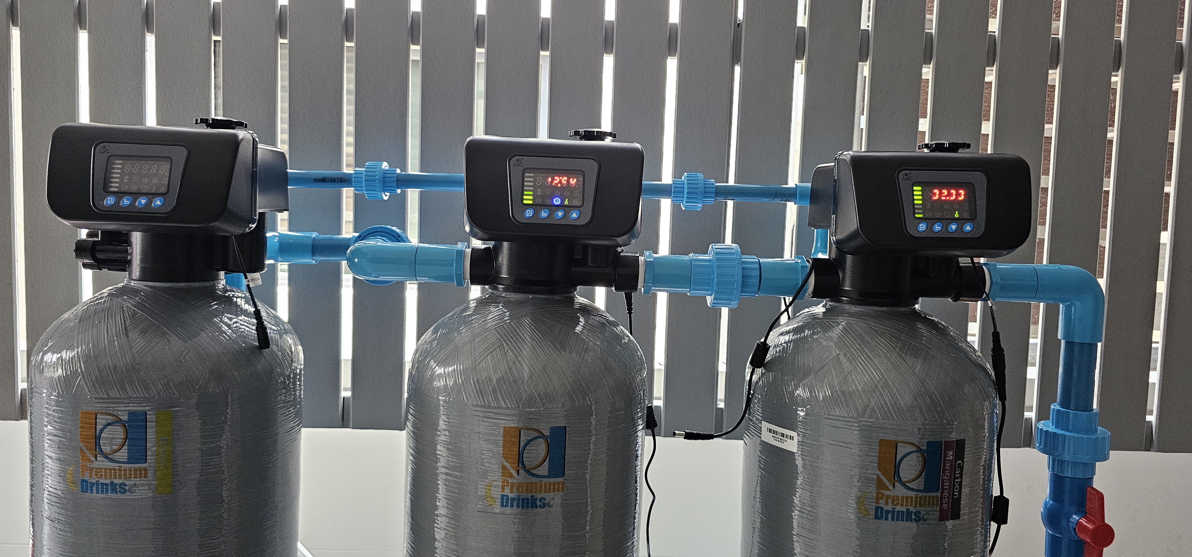 ถังกรองน้ำใช้ FRPขนาด 10x54 จุสาร50 ลิตร 3 ใบ +ชุดถังเกลือ+เกลือ ระบบ AUTO ราคาพร้อมติดตั้ง