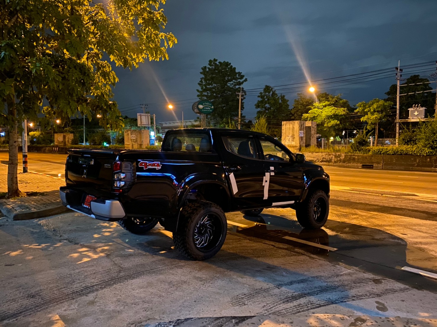 TRITON 4X4 จัดทรงเมกา