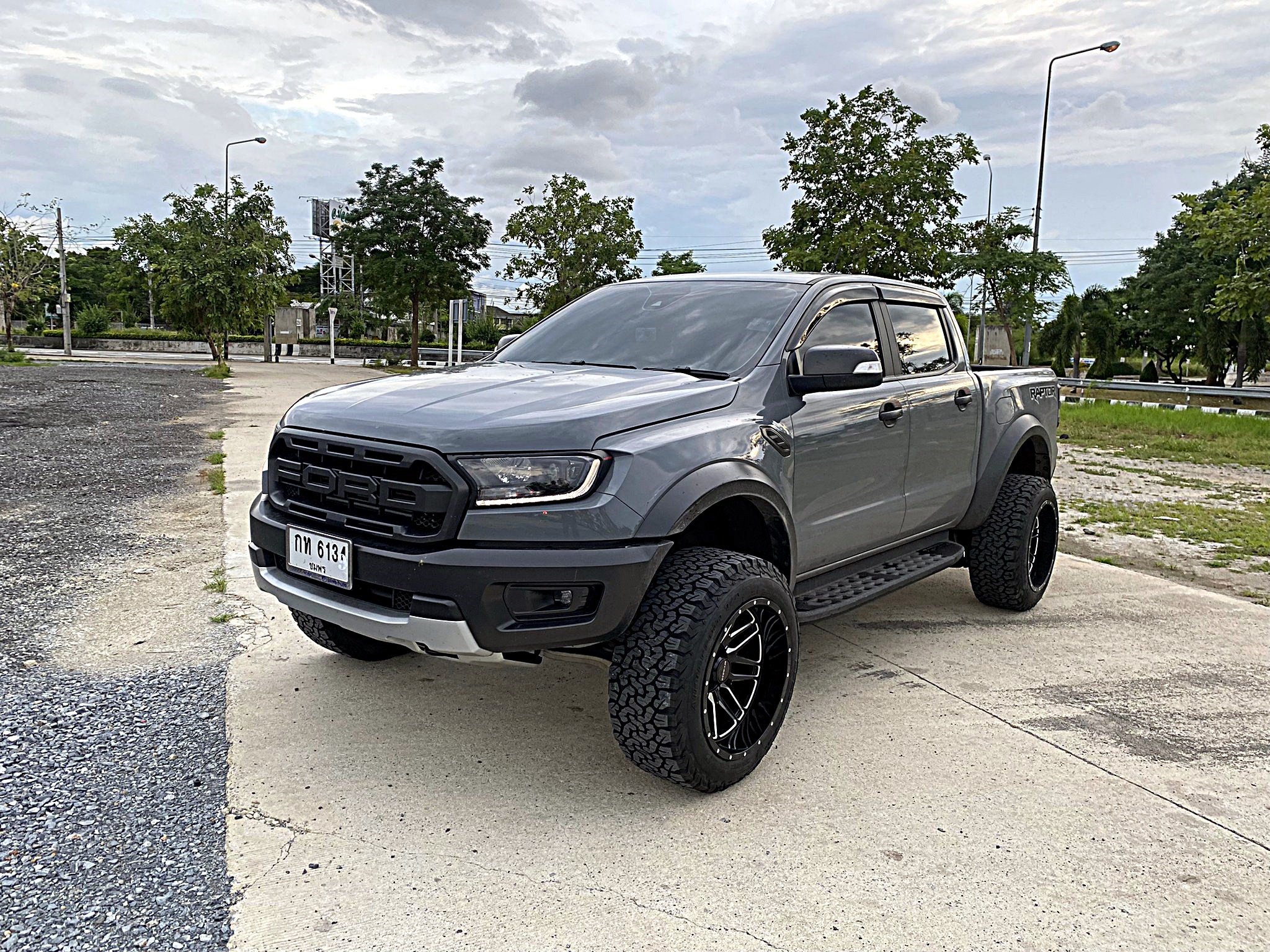 RAPTOR ขับมาจากชุมพร จัดทรงเมกาที่ STEP9