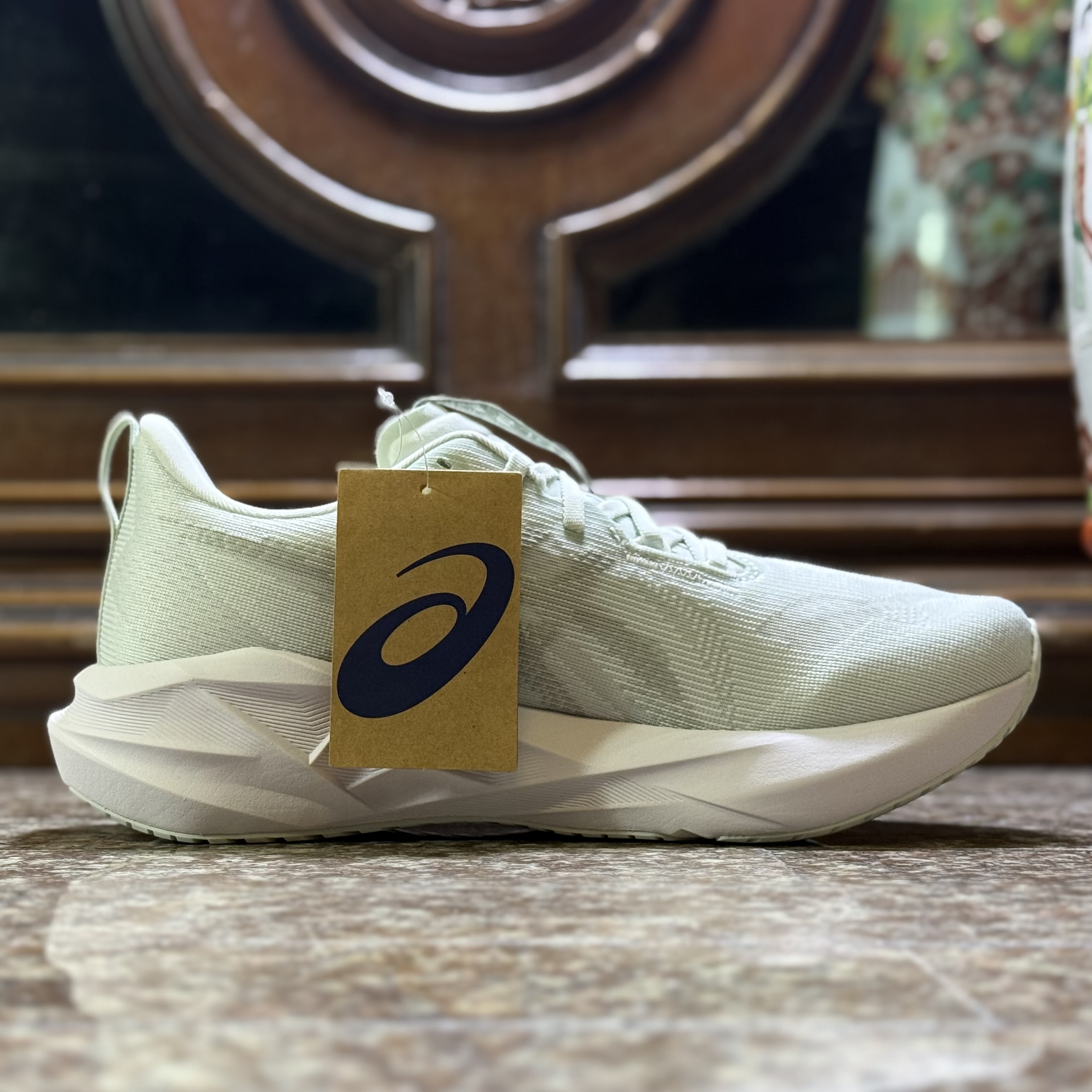 รองเท้าวิ่ง ASICS NovaBlast 5 ‘EXCLUSIVE’ (M9.5US)