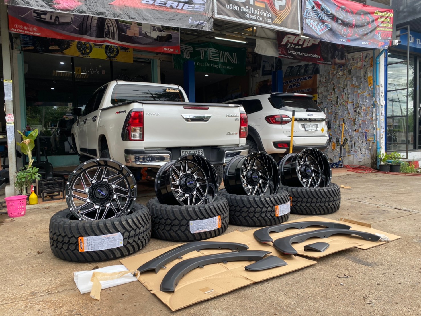 REVO จัดทรงเมกาที่ STEP9