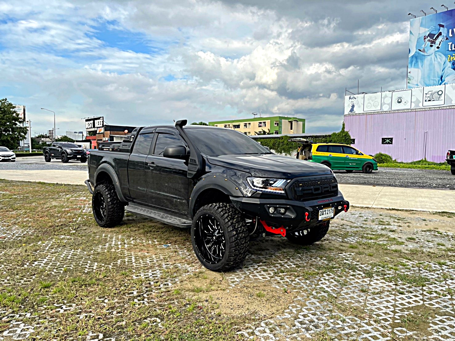 FORD RANGER จัดทรงเมกา ขอบ22 ที่ STEP9