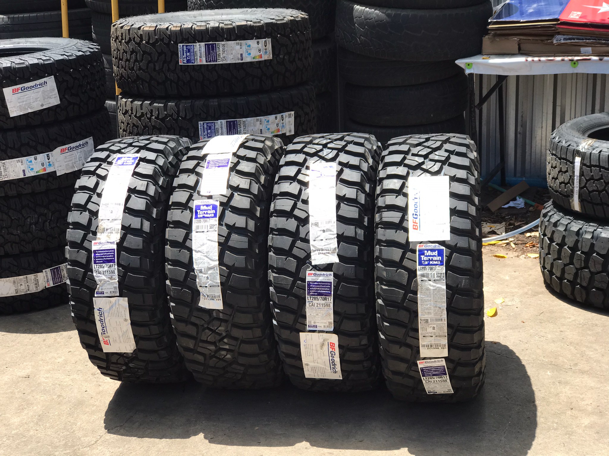 BF GOODRICH KM3 285/70-17 มาใหม่ปี21