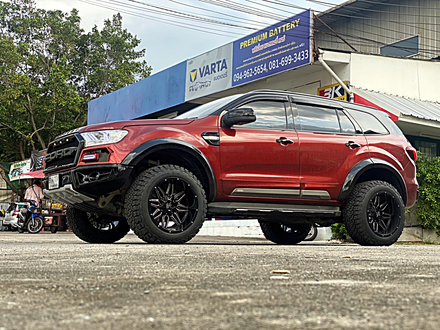 FORD EVEREST จัดทรงเมกาที่ STEP9