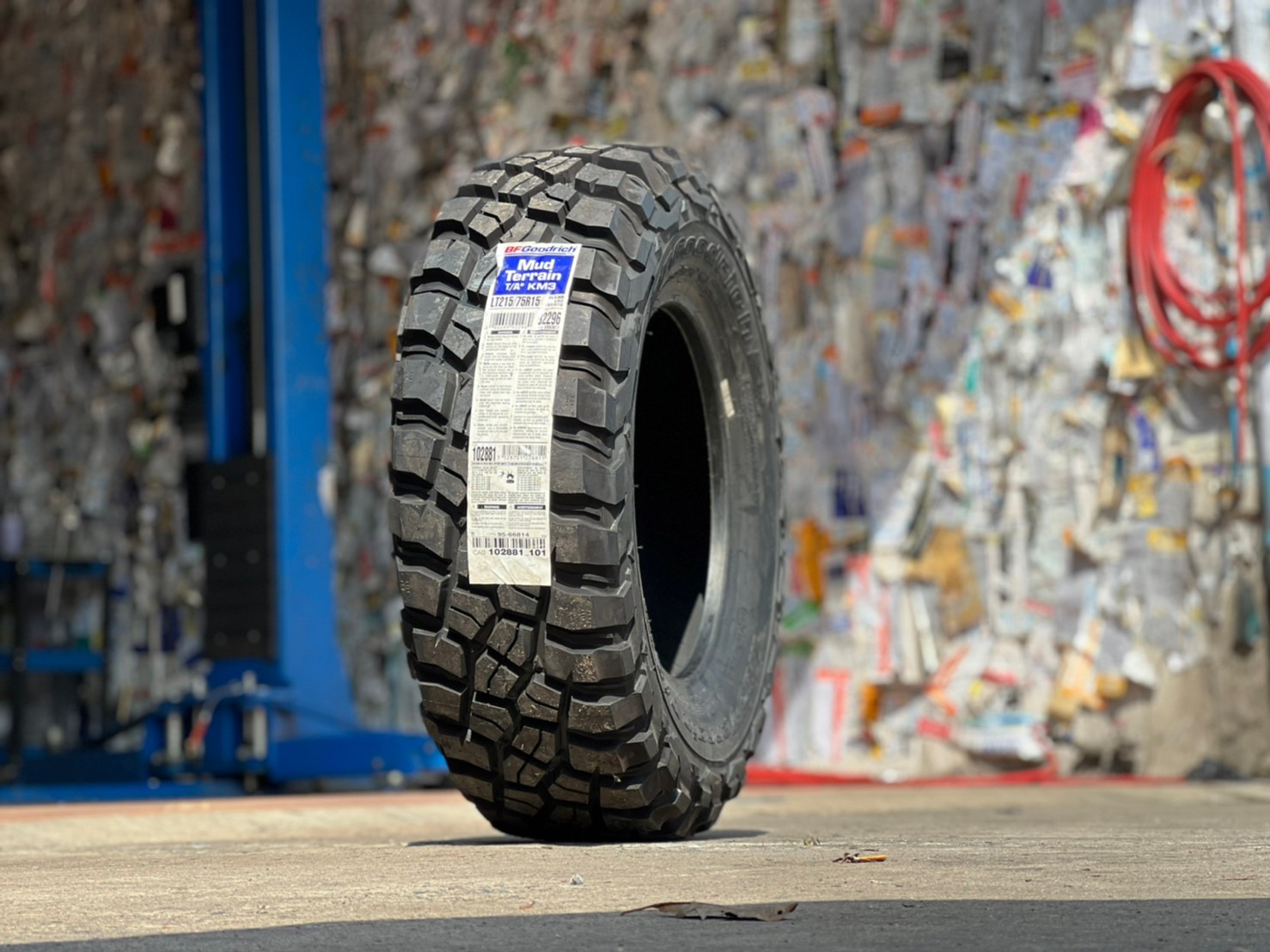 BF GOODRICH KM3 215/75-15 ราคาถูกที่ STEP9