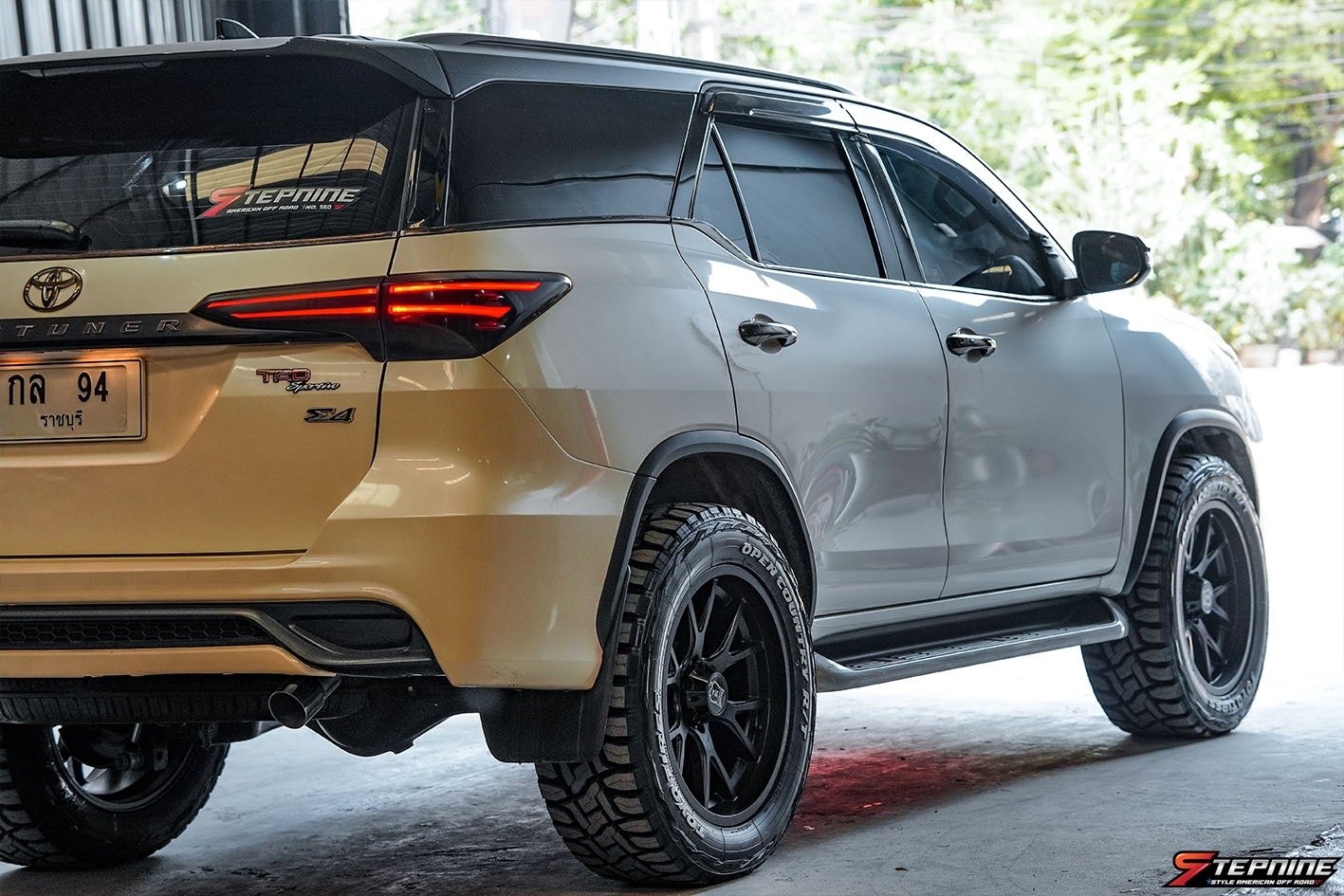 TOYOTA FORTUNER จองคิวมาจากราชบุรี คันนี้เดิมๆไม่ยก